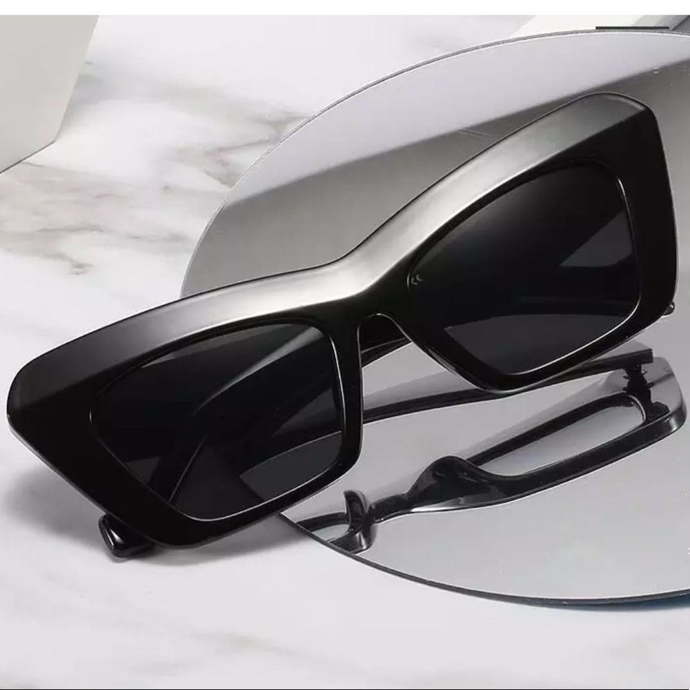 NEW ♡  BOSS LADY SQUARE  SUNGLASSES - Picture 7 of 10